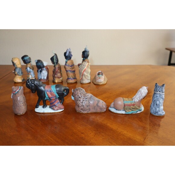 READ*  Vtg Provincial Mold Ceramic Native American Nativity 12 Pcs Hand Painted - Picture 16 of 16